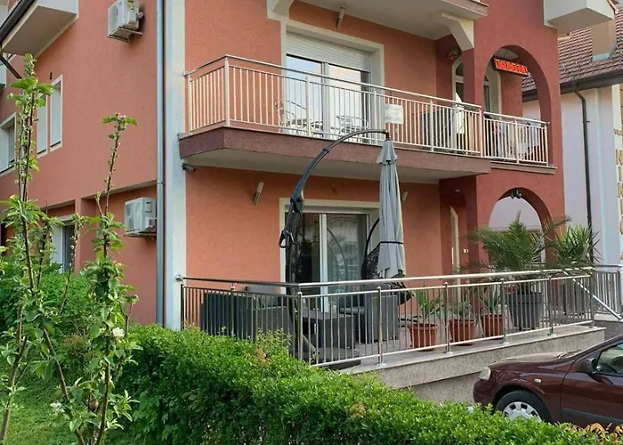 アパート San -u Centru