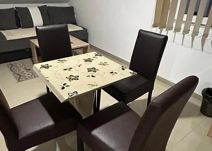 アパート San -u Centru